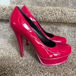 Saint Laurent Patent Leather Platform Pumps in Bright Pink